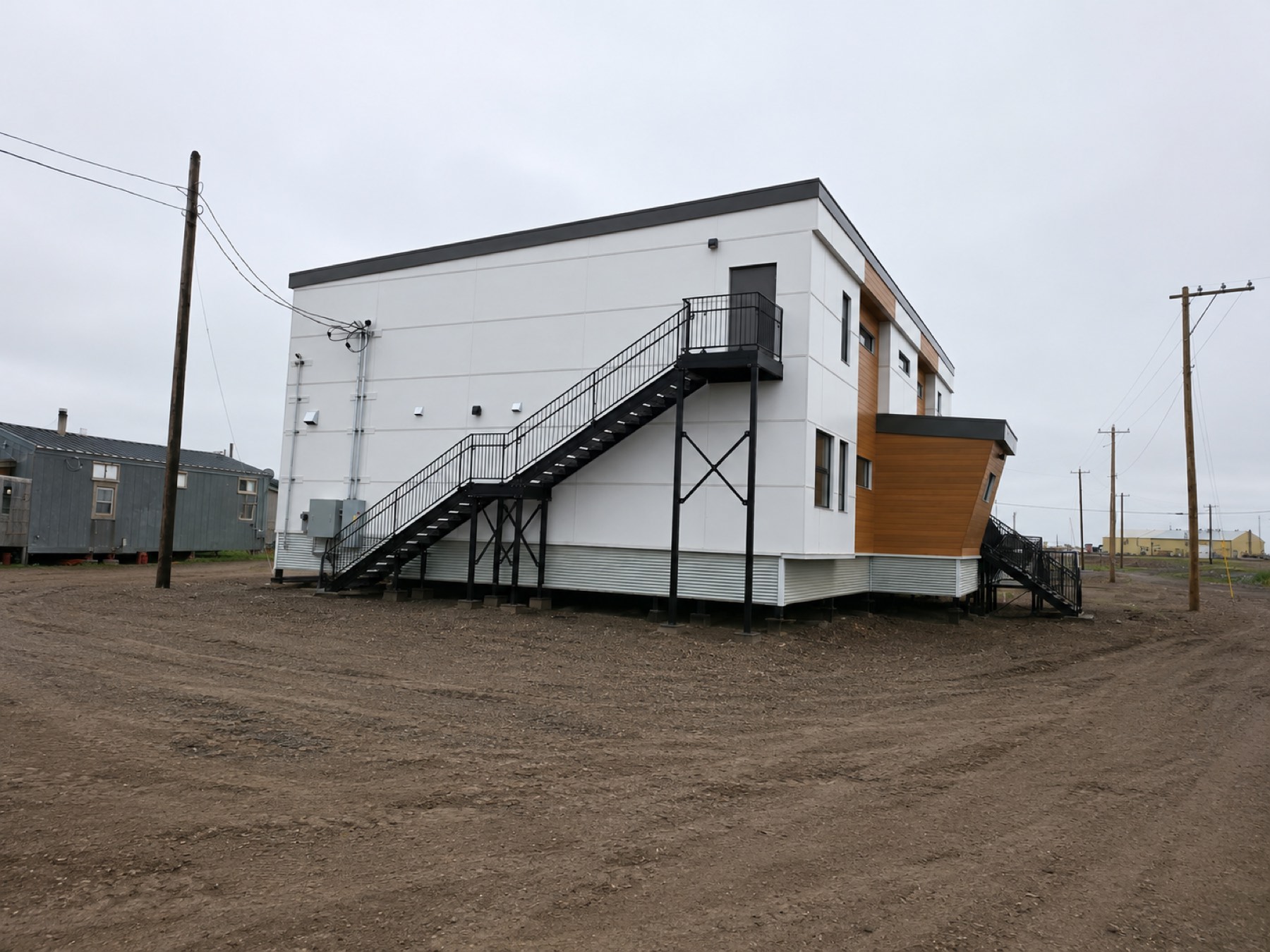 Modular office building installed at a remote Northern Canada site